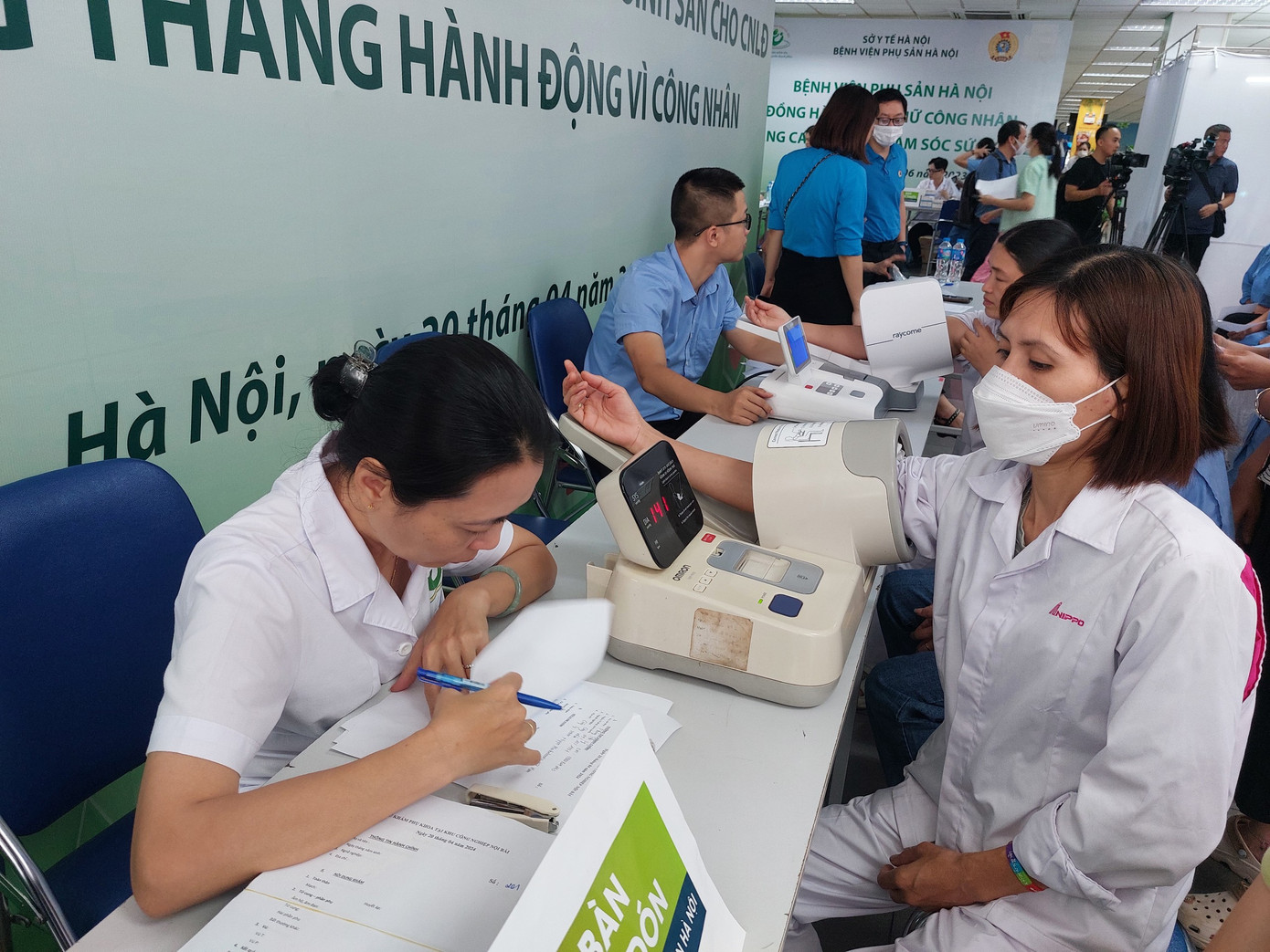 Thông qua hoạt động này, LĐLĐ thành phố mong muốn ngoài việc thực hiện đúng các quy định của pháp luật, các doanh nghiệp, người sử dụng lao động tiếp tục quan tâm phối hợp cùng tổ chức công đoàn tích cực chăm lo đến đời sống vật chất, tinh thần cũng như quan tâm đến sức khỏe cho người lao động.