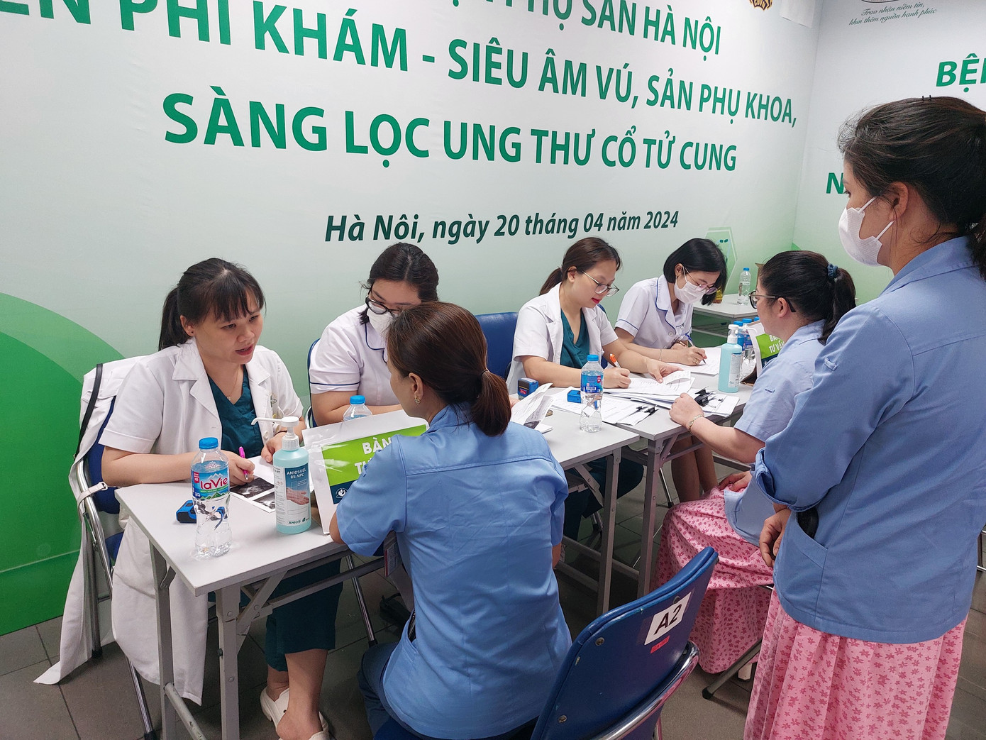 Hoạt động khám sức khỏe, tư vấn, truyền thông kiến thức chăm sóc sức khoẻ sinh sản, phát thuốc miễn phí cho công nhân lao động là hoạt động thiết thực, ý nghĩa, góp phần chăm lo, hỗ trợ công nhân, lao động, giúp họ có điều kiện được tầm soát, phát hiện bệnh sớm để có hướng điều trị kịp thời.