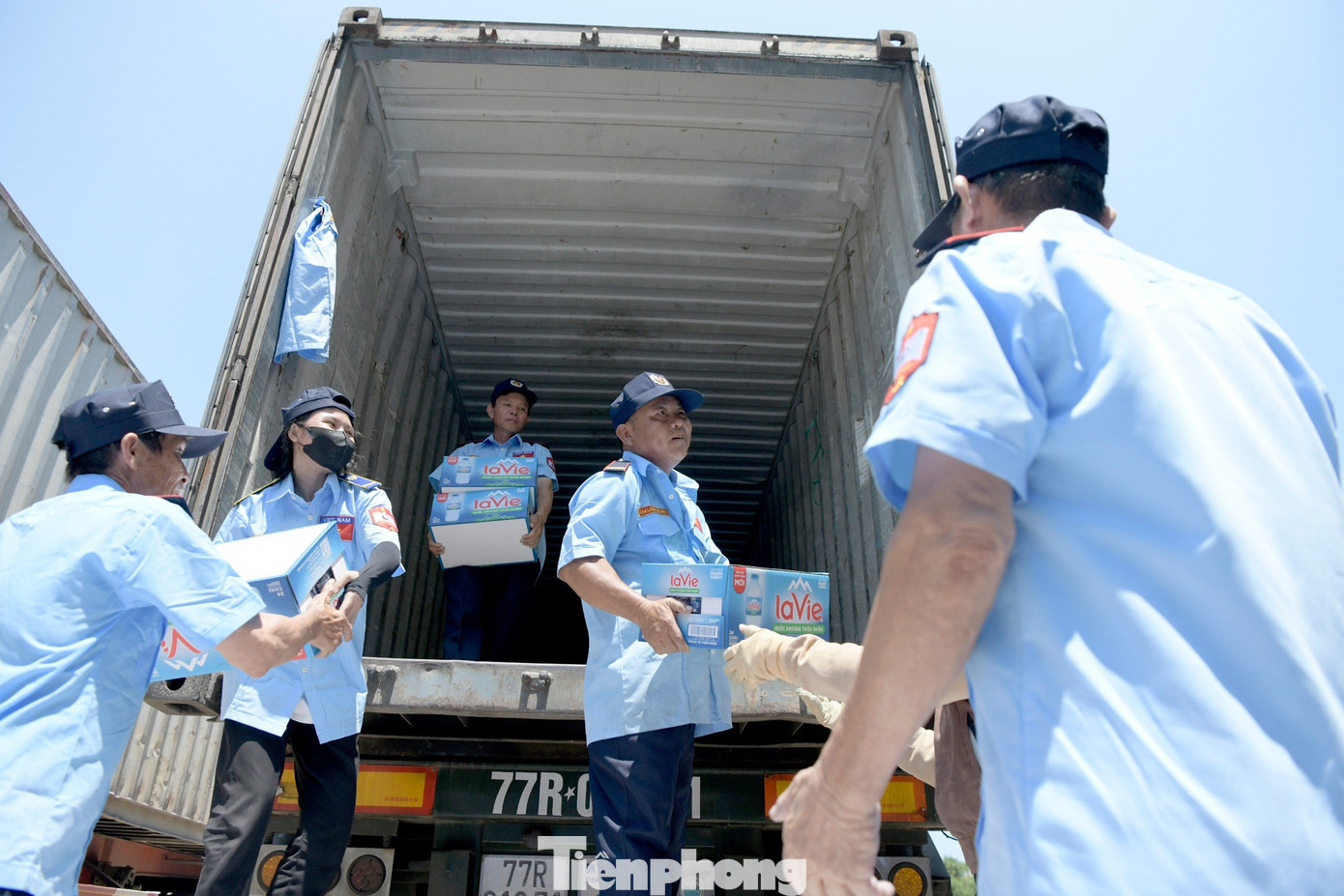 Những ngày qua, tại thành phố Tuy Hoà (Phú Yên), nhiều công đoạn trong công tác tổ chức Giải Vô địch Quốc gia Marathon và cự ly dài báo Tiền Phong được gấp rút thực hiện, nhằm đảm bảo tốt nhất các điều kiện cho các vận động viên về tranh tài (31/3/2024).