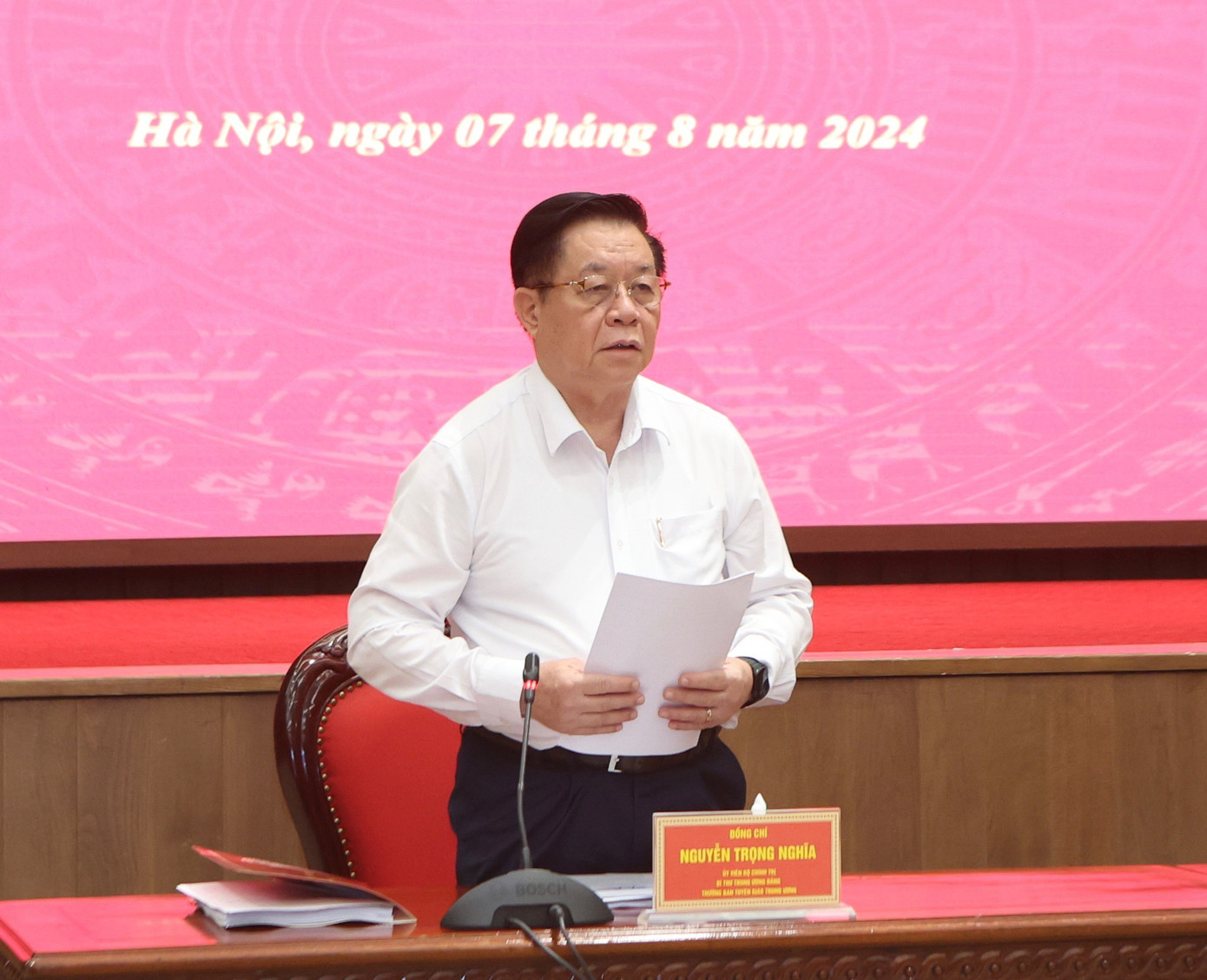 Trưởng ban Tuyên giáo Trung ương Nguyễn Trọng Nghĩa kết luận buổi làm việc. Ảnh: Viết Thành. Trưởng ban Tuyên giáo Trung ương Nguyễn Trọng Nghĩa kết luận buổi làm việc. Ảnh: Viết Thành.