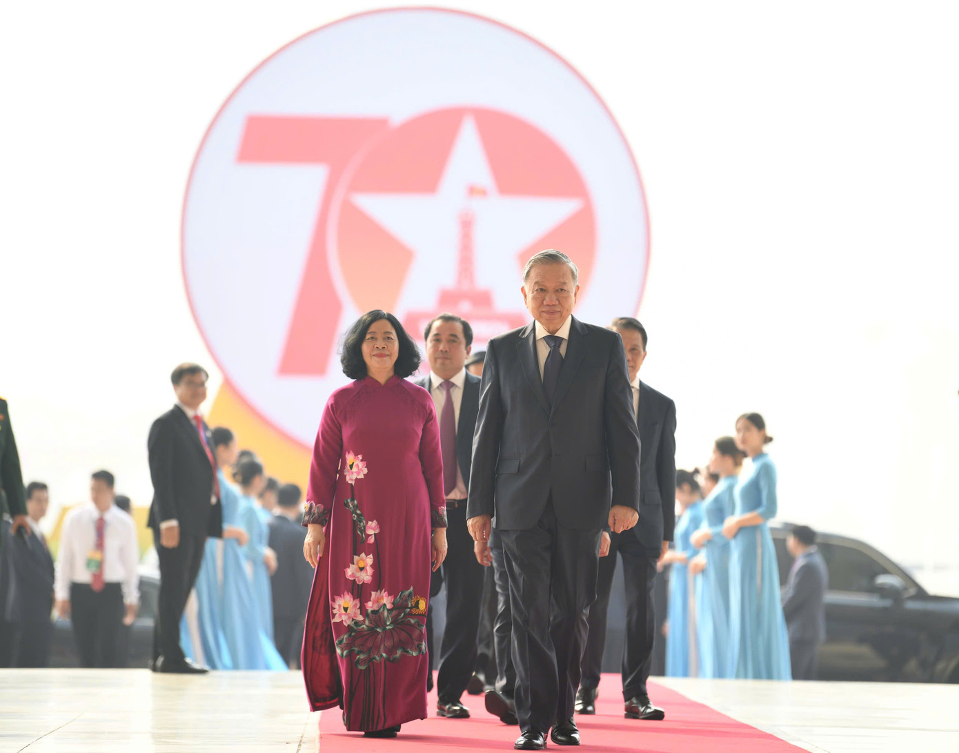 Tổng Bí thư, Chủ tịch nước Tô Lâm tới dự chương trình kỷ niệm 70 năm Ngày Giải phóng Thủ đô (10/10/1954 - 10/10/2024). Ảnh: Như Ý. Tổng Bí thư, Chủ tịch nước Tô Lâm tới dự chương trình kỷ niệm 70 năm Ngày Giải phóng Thủ đô (10/10/1954 - 10/10/2024). Ảnh: Như Ý.