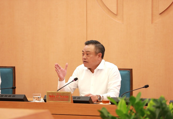 Chủ tịch UBND thành phố Hà Nội Trần Sỹ Thanh phát biểu tại phiên họp. Ảnh: PV.