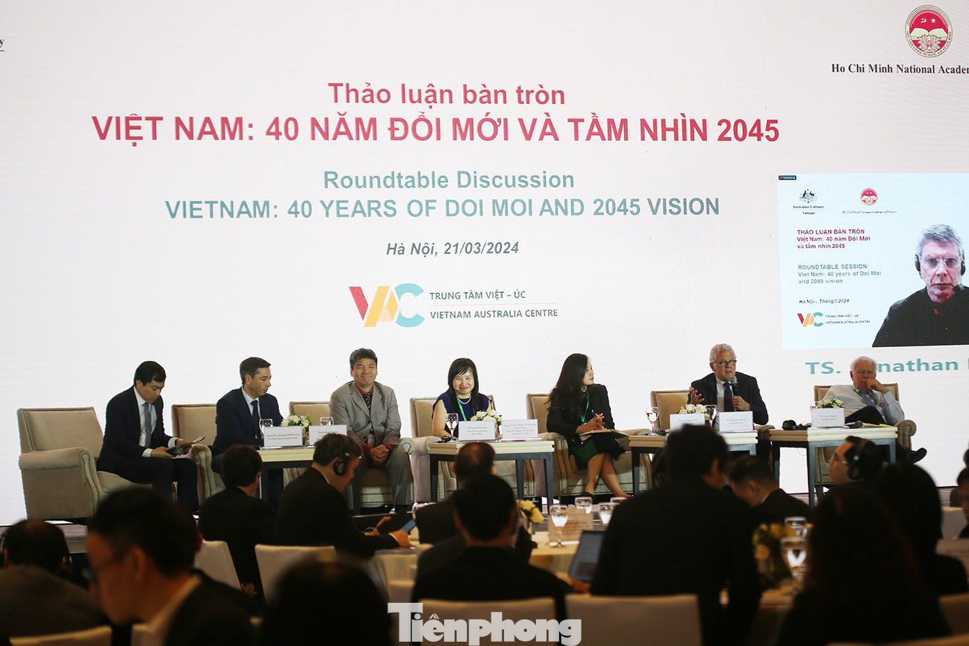 Các diễn giả chia sẻ tại hội thảo. Ảnh: Trường Phong. Các diễn giả chia sẻ tại hội thảo. Ảnh: Trường Phong.