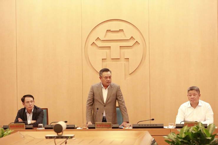 Chủ tịch UBND thành phố Hà Nội yêu cầu các đơn vị chủ động rà soát với trách nhiệm cao nhất, bảo đảm thúc đẩy đưa các tài nguyên, tiềm năng của thành phố trở thành động lực và nguồn lực phát triển Thủ đô Hà Nội, thực sự mang lại lợi ích cho xã hội; không để xảy ra tình trạng chậm trễ, kéo dài. Ảnh: PV