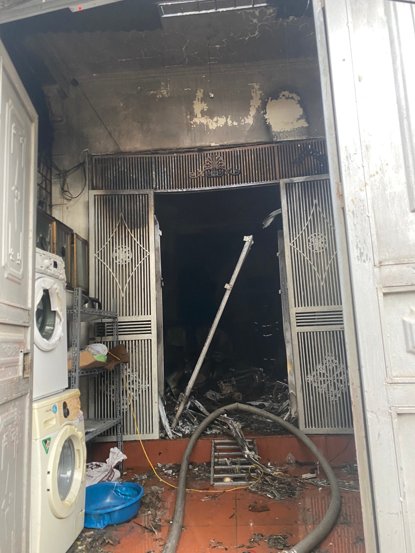 Rất may, vụ cháy không gây thiệt hại về người.