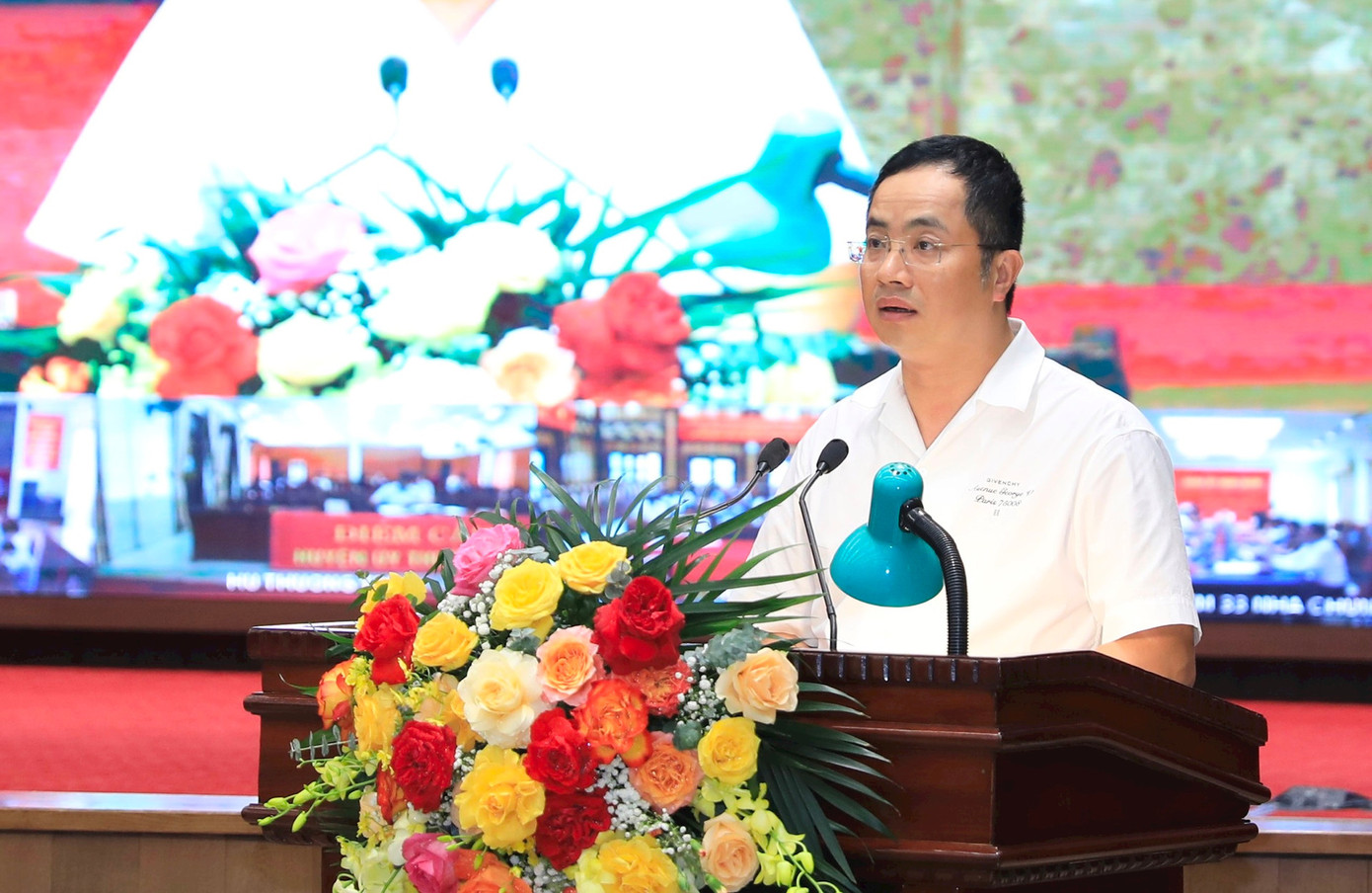 Phó Giám đốc Công an thành phố Nguyễn Thành Long báo cáo tại hội nghị. Ảnh: HNM. Phó Giám đốc Công an thành phố Nguyễn Thành Long báo cáo tại hội nghị. Ảnh: HNM.