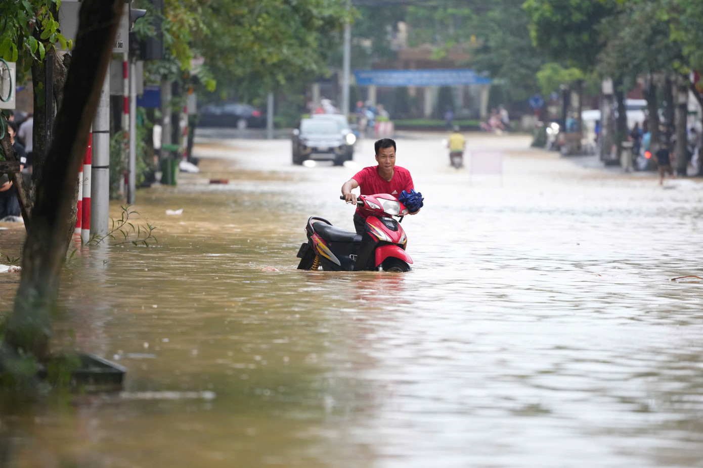 Thái Nguyên chìm trong biển nước, riêng một huyện ở Cao Bằng có 37 người chết và mất tích ảnh 6 Thái Nguyên chìm trong biển nước, riêng một huyện ở Cao Bằng có 37 người chết và mất tích ảnh 6
