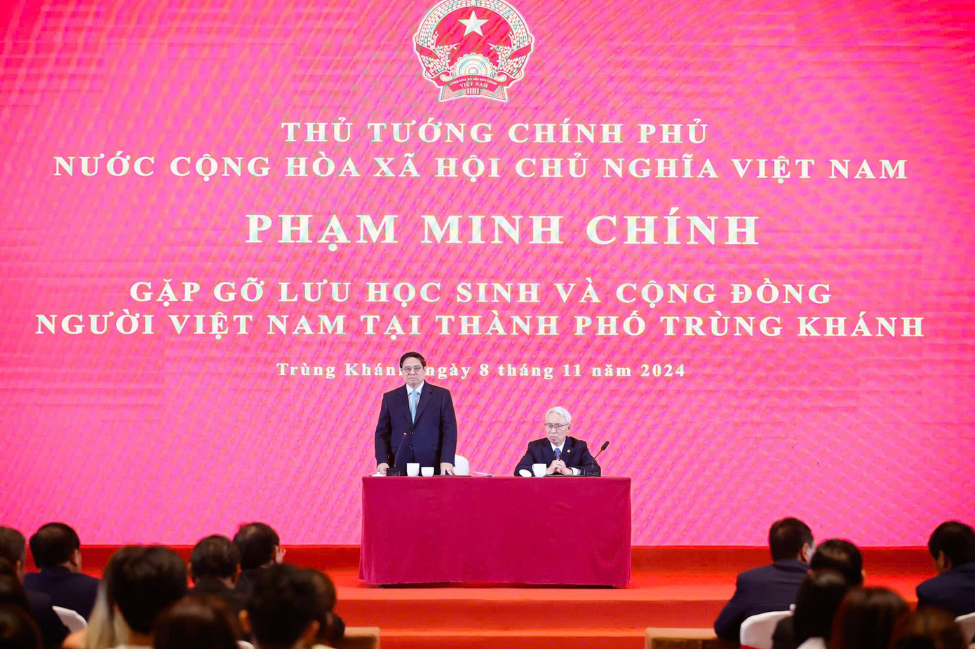 Thủ tướng Phạm Minh Chính phát biểu tại cuộc gặp gỡ lưu học sinh và cộng đồng người Việt Nam tại thành phố Trùng Khánh. (Ảnh: Nhật Bắc) Thủ tướng Phạm Minh Chính phát biểu tại cuộc gặp gỡ lưu học sinh và cộng đồng người Việt Nam tại thành phố Trùng Khánh. (Ảnh: Nhật Bắc)