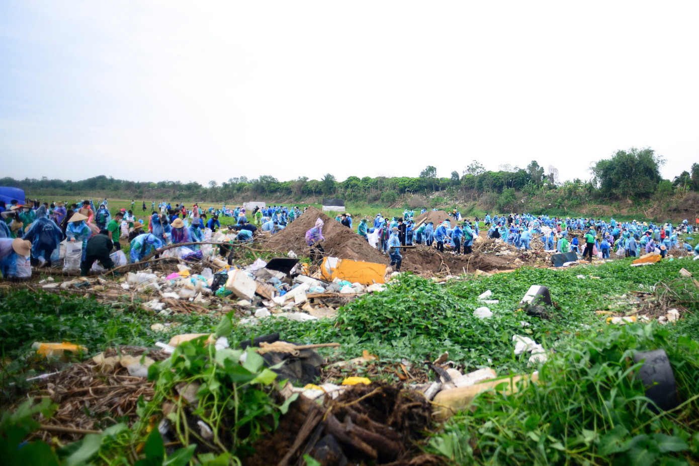 Khu vực này nhiều năm qua thường xuyên bị lấn chiếm, có nhiều rác thải.