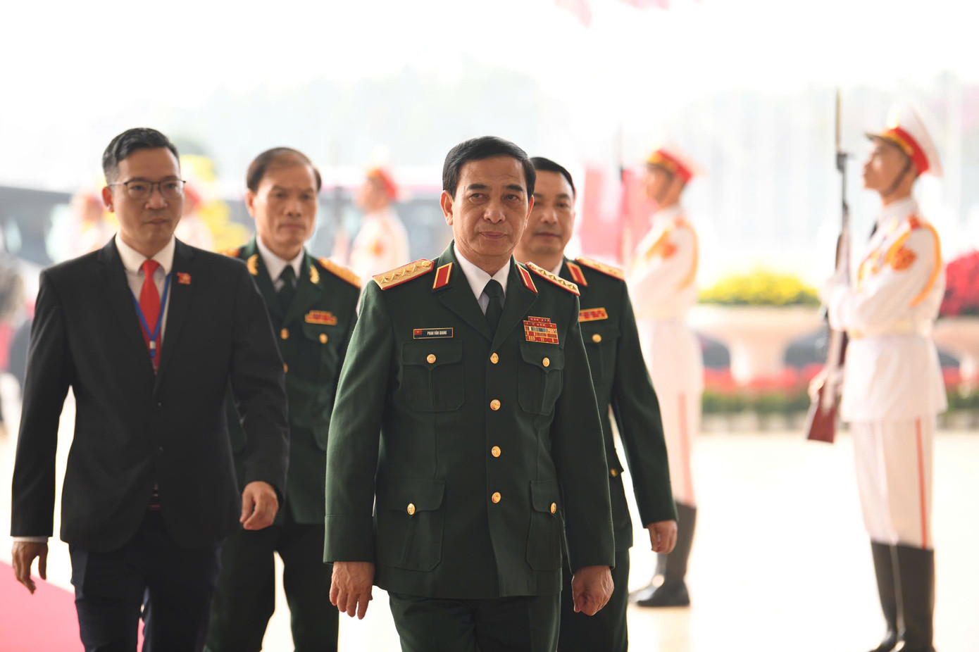 Bộ trưởng Bộ Quốc phòng Phan Văn Giang, Bộ trưởng Bộ Công an Lương Tam Quang tới dự chương trình. Ảnh: Như Ý. Bộ trưởng Bộ Quốc phòng Phan Văn Giang, Bộ trưởng Bộ Công an Lương Tam Quang tới dự chương trình. Ảnh: Như Ý.