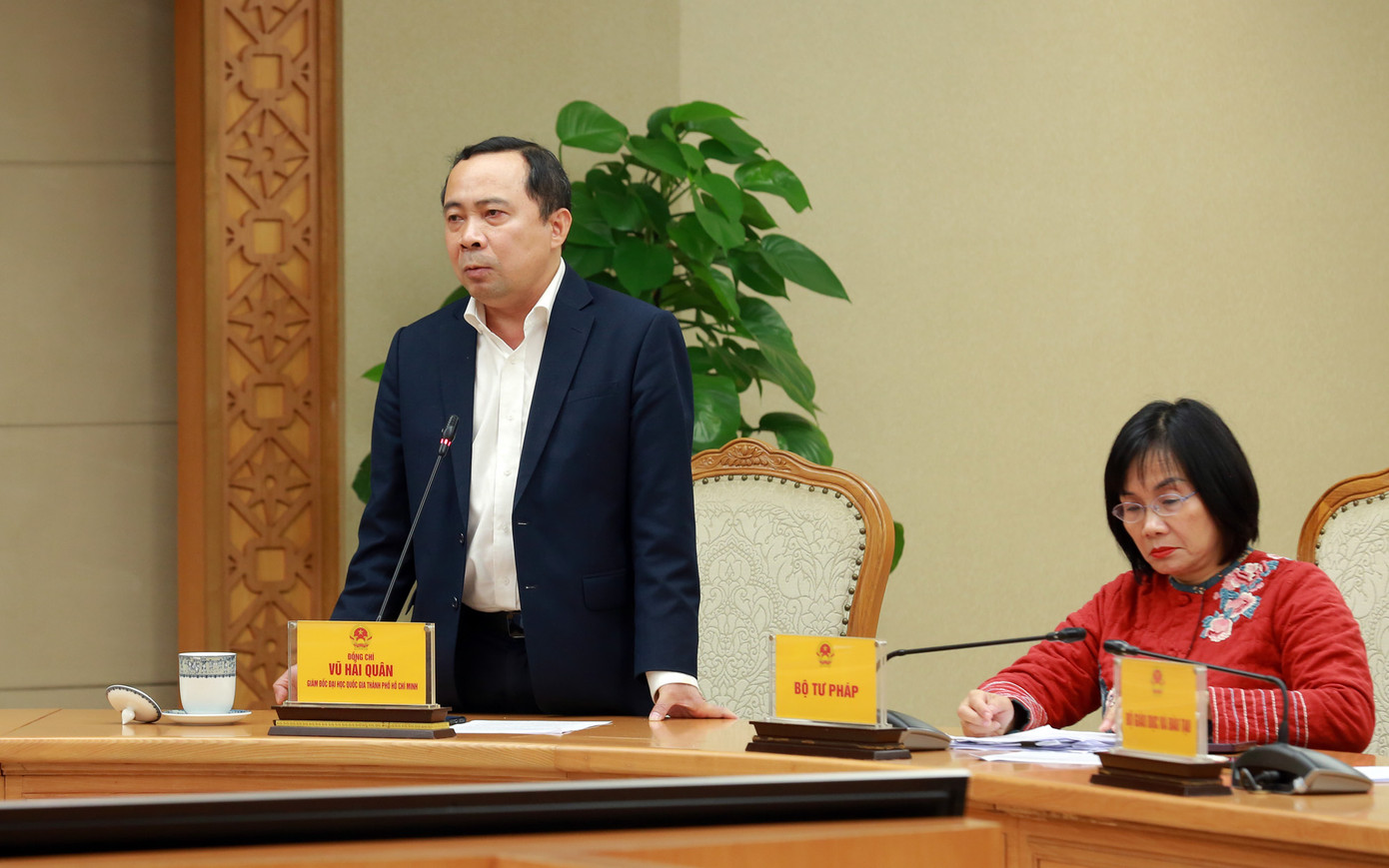 Giám đốc Đại học Quốc gia TPHCM Vũ Hải Quân phát biểu tại cuộc làm việc. Ảnh: VGP.