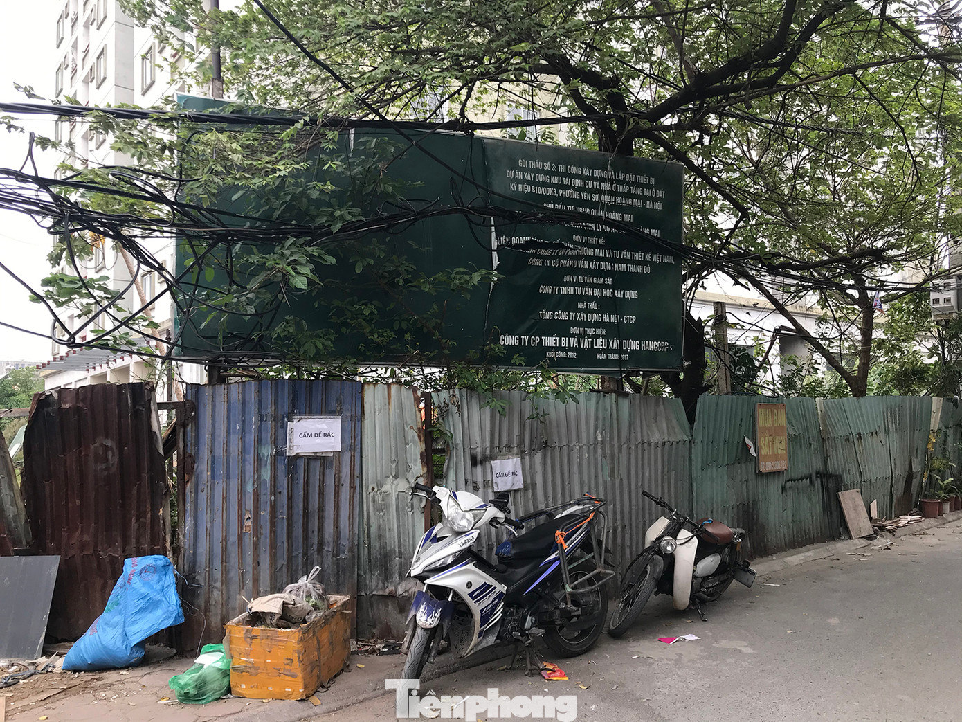 Nhiều chung cư tái định cư ở Hà Nội bỏ hoang nhiều năm, gây lãng phí lớn. Ảnh: Trường Phong