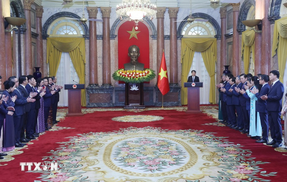 Chủ tịch nước Lương Cường phát biểu tại buổi gặp mặt. Ảnh: TTXVN.
