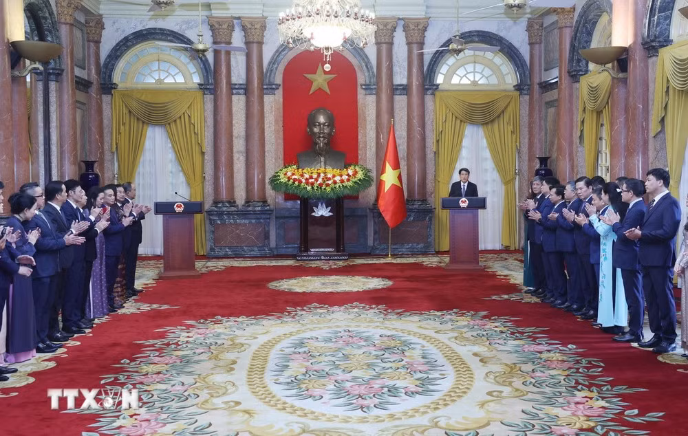 Chủ tịch nước Lương Cường phát biểu tại buổi gặp mặt. Ảnh: TTXVN.