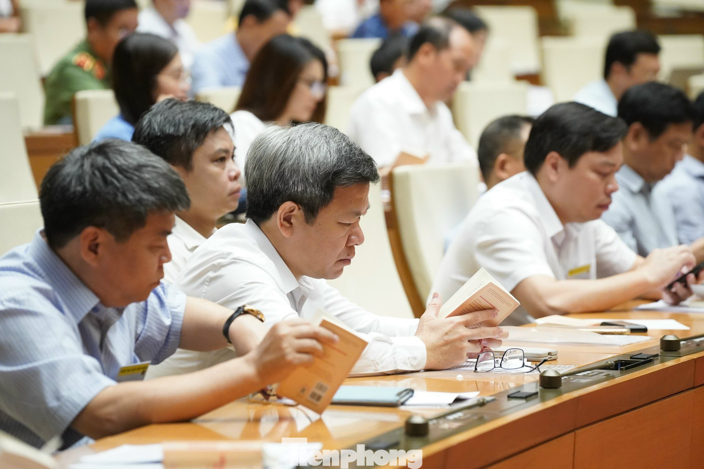 Các đại biểu dự hội nghị. (Ảnh: Như Ý)