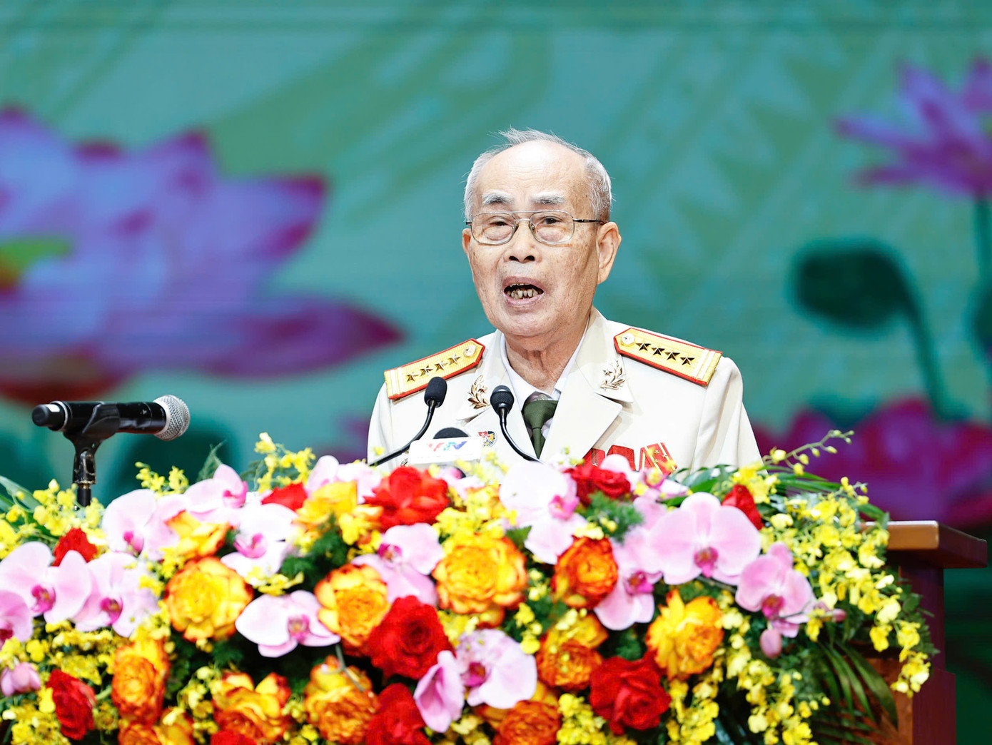 Cựu chiến binh Nguyễn Thụ phát biểu tại lễ kỷ niệm. Ảnh: Như Ý.