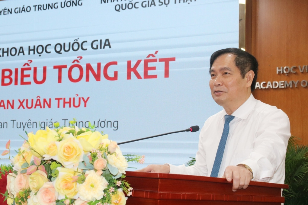 Phó trưởng Ban Tuyên giáo T.Ư Phan Xuân Thủy phát biểu tổng kết hội thảo. Ảnh: PV. Phó trưởng Ban Tuyên giáo T.Ư Phan Xuân Thủy phát biểu tổng kết hội thảo. Ảnh: PV.