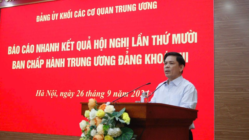 Bí thư Đảng uỷ Khối các cơ quan T.Ư Nguyễn Văn Thể phát biểu tại hội nghị. Ảnh: PV.