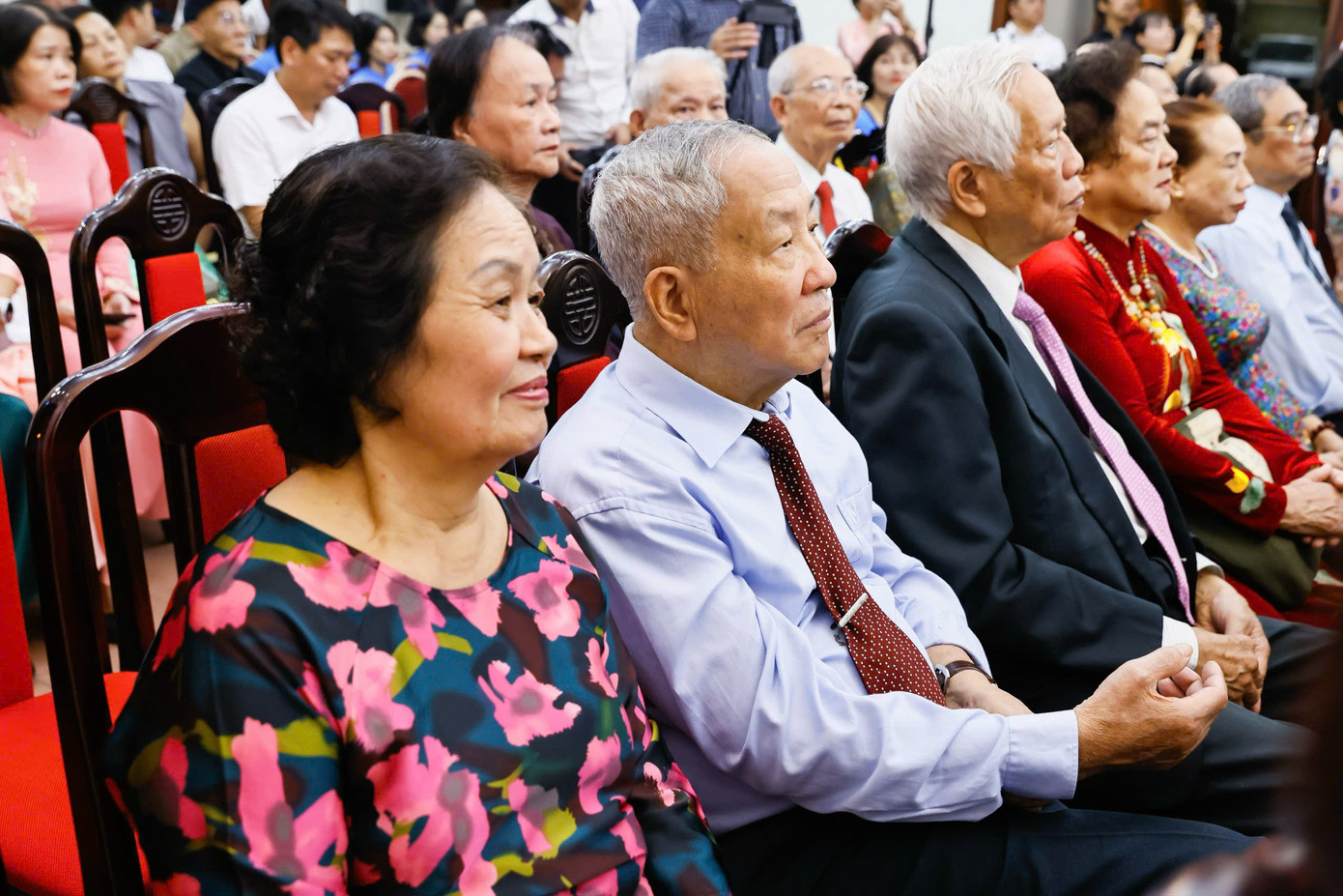 Các đại biểu trên địa bàn phường Quán Thánh tham dự ngày hội. Các đại biểu trên địa bàn phường Quán Thánh tham dự ngày hội.