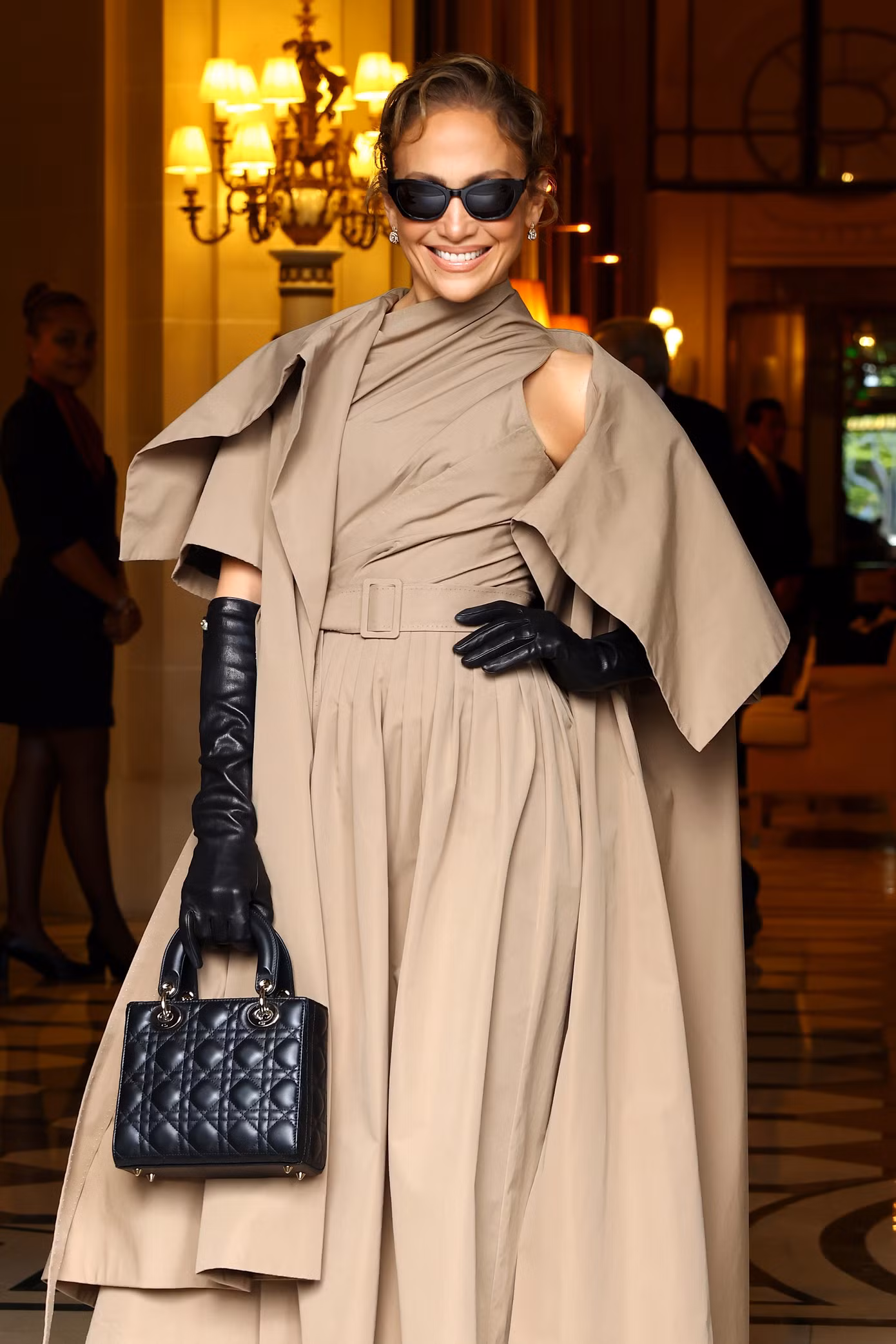 Jennifer Lopez tại show Dior. Ảnh: Getty Images.