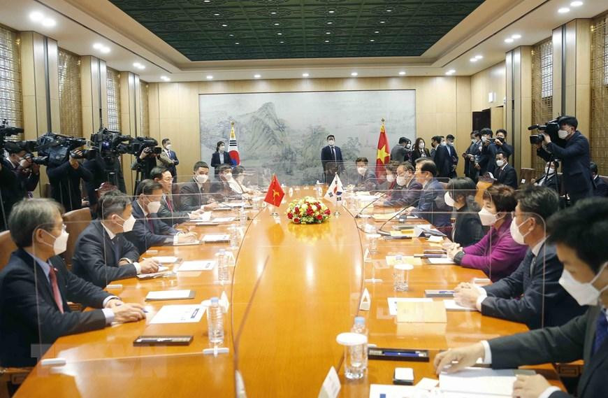 Quang cảnh buổi hội đàm giữa hai chủ tịch Quốc hội. (Ảnh: Doãn Tấn/TTXVN)