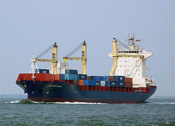 Club-K trà trộn trong hàng ngàn container tàu biển