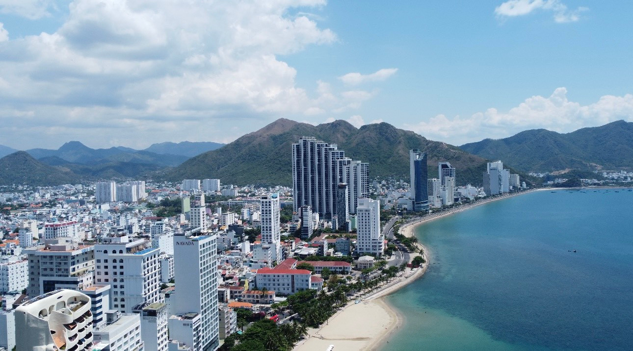 Chủ nhiều công trình nhà ở riêng lẻ ở TP Nha Trang đã xây dựng vượt tầng. Ảnh: L.H. Chủ nhiều công trình nhà ở riêng lẻ ở TP Nha Trang đã xây dựng vượt tầng. Ảnh: L.H.