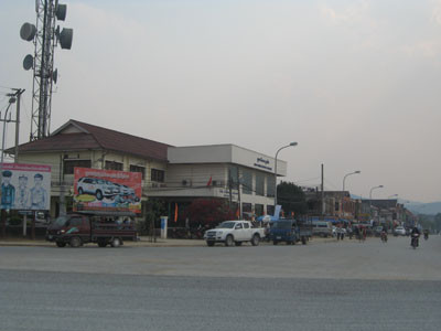 Một góc phố Phôn xa vẳn hôm nay