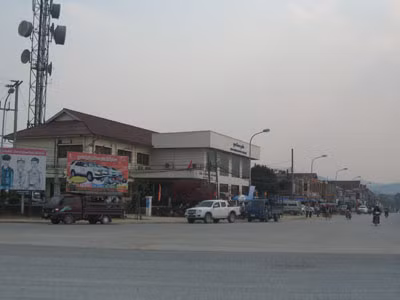 Một góc phố Phôn xa vẳn hôm nay
