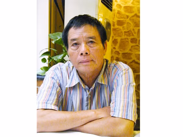 Nhà báo, nhà lý luận phê bình nhiếp ảnh Vũ Huyến. Nhà báo, nhà lý luận phê bình nhiếp ảnh Vũ Huyến