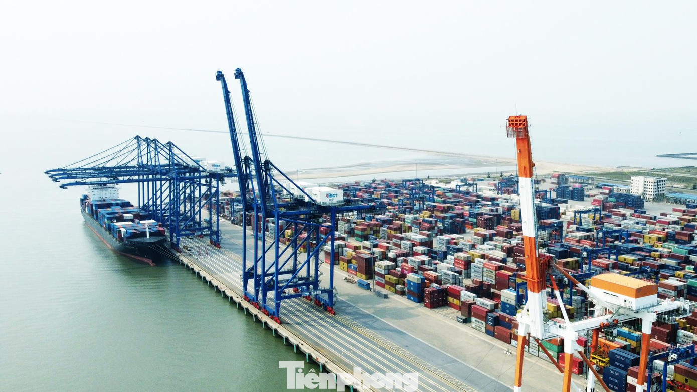 Tuyến đường vượt biển kết nối các khu vực đang phát triển tại phía Đông TP Hải Phòng với cảng Lạch Huyện, khu công nghiệp Đình Vũ, cũng như kết nối với đường cao tốc Hà Nội - Hải Phòng. Dự án này đáp ứng nhu cầu phát triển của vùng và tiến độ triển khai cảng cửa ngõ quốc tế Lạch Huyện.