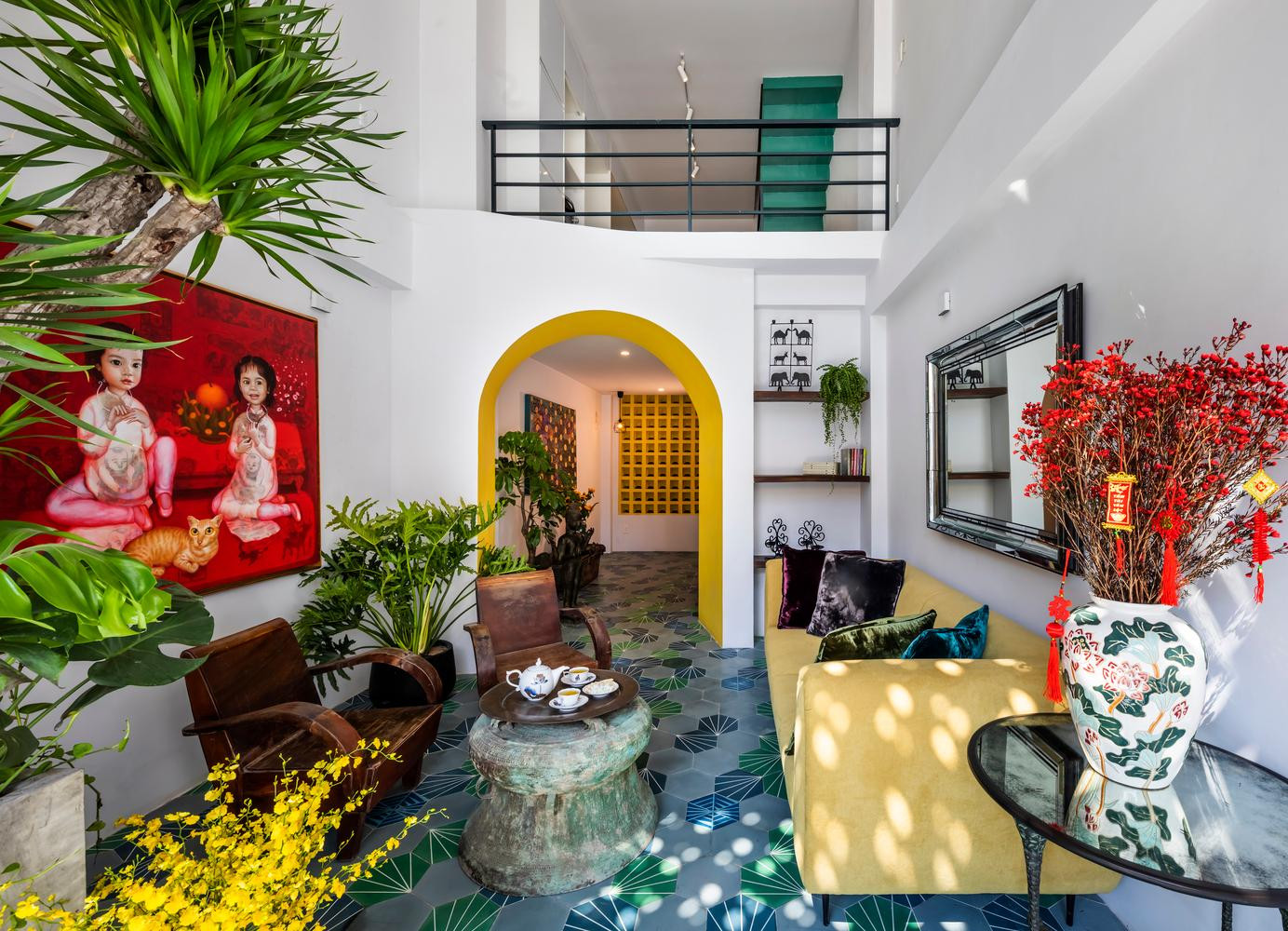 KTS kết hợp nhiều vật dụng cổ điển và mang phong cách của từng cá nhân trong nhà để tạo nên tinh thần của ngôi nhà, đầy ắp kỷ niệm và thể hiện phong cách nội thất truyền thống.