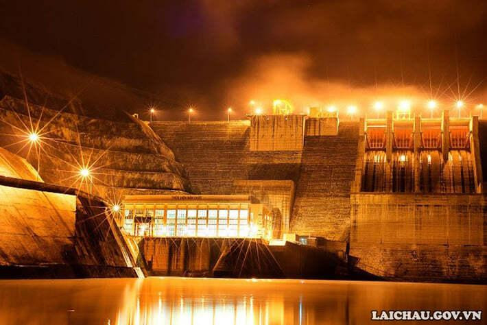 Lòng Hồ thủy điện Bản Chát xã Mường Kim, huyện Than Uyên, tỉnh Lai Châu, Việt Nam.