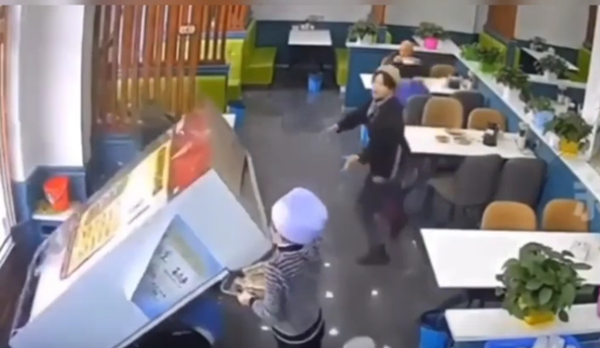 May mà kịp! Ảnh: Viral!