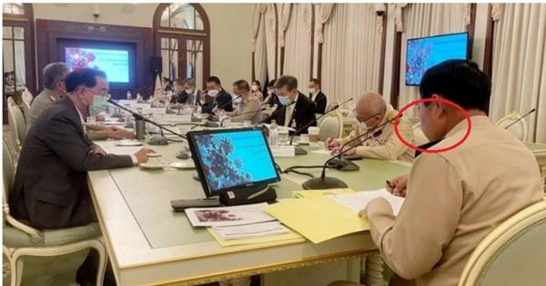 Thủ tướng Thái Lan không đeo khẩu trang khi họp nên đã bị phạt. Ảnh: BlueSky. Thủ tướng Thái Lan không đeo khẩu trang khi họp nên đã bị phạt. Ảnh: BlueSky.