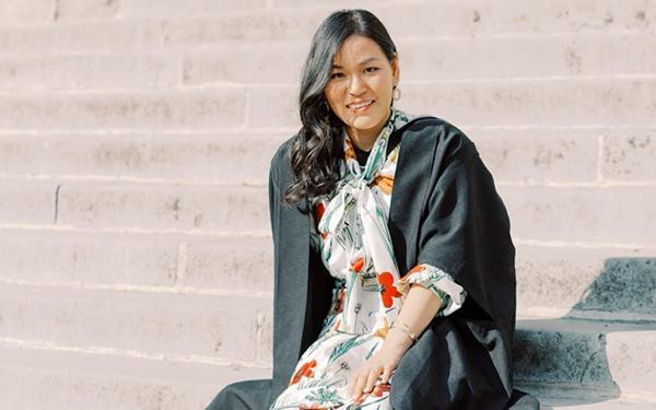 Suy nghĩ mãi thì cuối cùng Trang quyết định theo đuổi ngành mà mình yêu thích và đem lại lợi ích cho cộng đồng. Ảnh: UCL Suy nghĩ mãi thì cuối cùng Trang quyết định theo đuổi ngành mà mình yêu thích và đem lại lợi ích cho cộng đồng. Ảnh: UCL