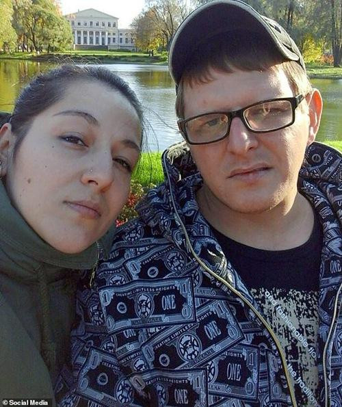 Olga và Yevgeny. Ảnh: Mail Online. Olga và Yevgeny. Ảnh: Mail Online.