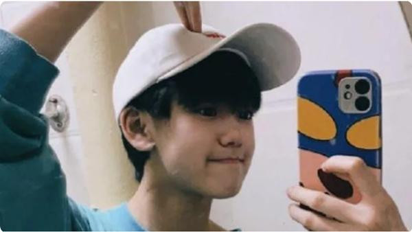 Fu đã phải công khai xin lỗi. Ảnh: Yahoo! Fu đã phải công khai xin lỗi. Ảnh: Yahoo!