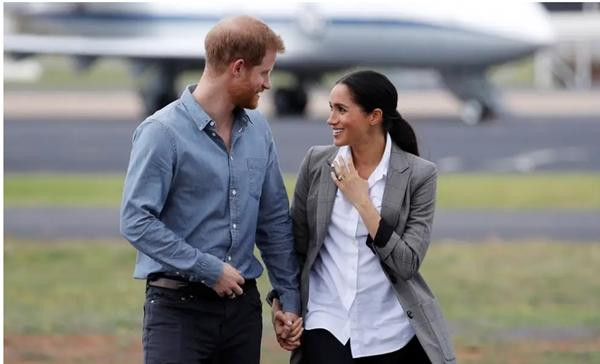 Truyền thông ở Anh cho rằng, Harry - Meghan sẽ cho 2 con về thăm nước Anh vào tháng 9 tới. Ảnh: Phil Noble/ Pool/ Getty Images.