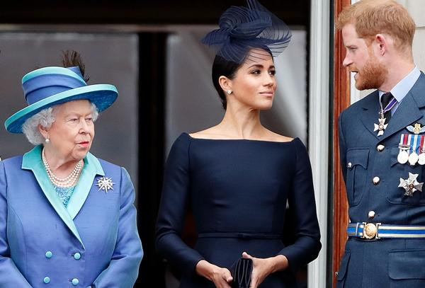 Phản hồi về sách của Harry, nhưng Hoàng gia Anh lại bảo truyền thông hãy hỏi cả Harry và Meghan. Ảnh: Max Mumby/ Indigo/ Getty Images. Phản hồi về sách của Harry, nhưng Hoàng gia Anh lại bảo truyền thông hãy hỏi cả Harry và Meghan. Ảnh: Max Mumby/ Indigo/ Getty Images.