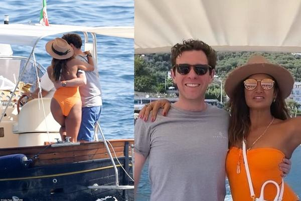 Jack chụp ảnh với một người bạn trên du thuyền, sau đó, người bạn này cũng đăng ảnh lên Instagram. Ảnh: Instagram; Cobra Team/ BACKGRID. Jack chụp ảnh với một người bạn trên du thuyền, sau đó, người bạn này cũng đăng ảnh lên Instagram. Ảnh: Instagram; Cobra Team/ BACKGRID.