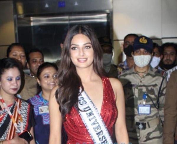 Tân Hoa hậu Hoàn vũ Harnaaz Sandhu được chào đón khi về Ấn Độ. Ảnh: Bollywood Hungama.