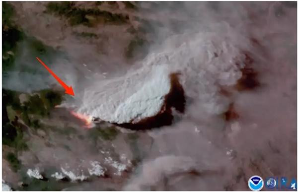 Hình ảnh vệ tinh cho thấy đám cháy Bootleg ở Oregon. Ảnh: NOAA.