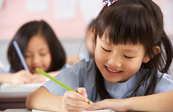 Trung Quốc đã áp dụng một số biện pháp nhằm giảm áp lực học tập cho học sinh, nhất là học sinh nhỏ tuổi. Ảnh minh họa: Open Edu.