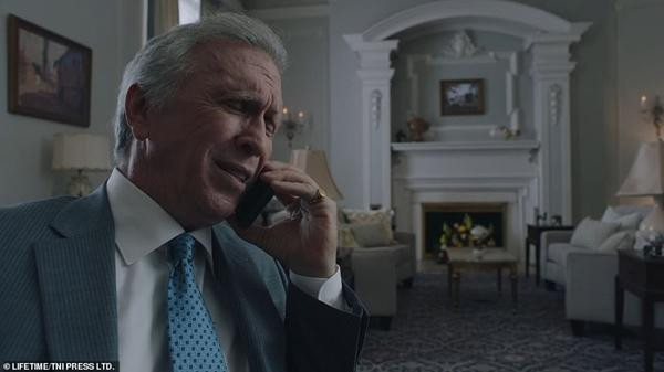 Nhân vật Thái tử Charles thì từ chối gặp con trai thứ, khiến Harry giận dữ. Ảnh: Lifetime/ TNI Press Ltd. Nhân vật Thái tử Charles thì từ chối gặp con trai thứ, khiến Harry giận dữ. Ảnh: Lifetime/ TNI Press Ltd.