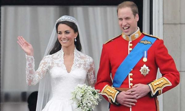 Ngay cả trong ngày cưới, William cũng không đeo nhẫn cưới. Ảnh: George Pimentel/ WireImage/ Getty Images. Ngay cả trong ngày cưới, William cũng không đeo nhẫn cưới. Ảnh: George Pimentel/ WireImage/ Getty Images.