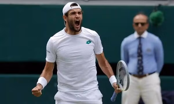 Matteo Berrettini. Ảnh: Tom Jenkins/ The Guardian.