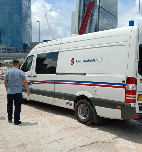 Các lực lượng liên quan đến vũ khí, chất nổ đều tới hiện trường. Ảnh: Facebook.