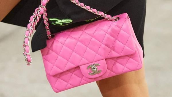 Chanel lại thua trong vụ kiện logo. Ảnh: Indulge.