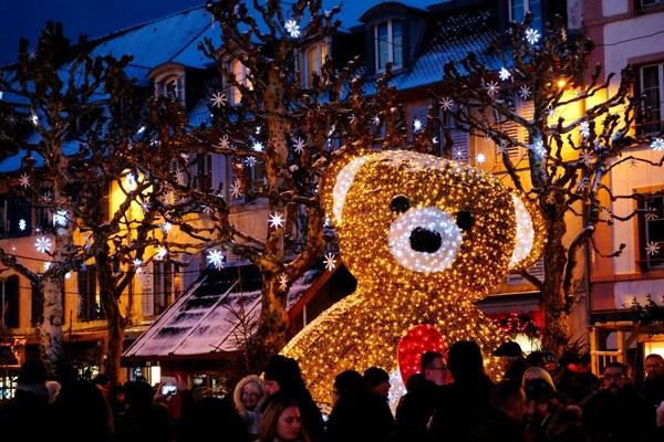 Ở nhiều nước châu Âu, đường phố đang được trang trí rất đẹp. Đây là ảnh ở Pháp. Ảnh: Pays de Montbeliard Tourisme. Ở nhiều nước châu Âu, đường phố đang được trang trí rất đẹp. Đây là ảnh ở Pháp. Ảnh: Pays de Montbeliard Tourisme.